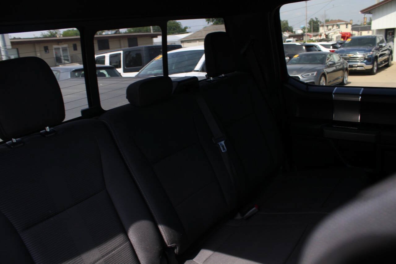 Used 2016 Ford F150 XLT w/ Equipment Group 302A Luxury AWD/4WD image 11