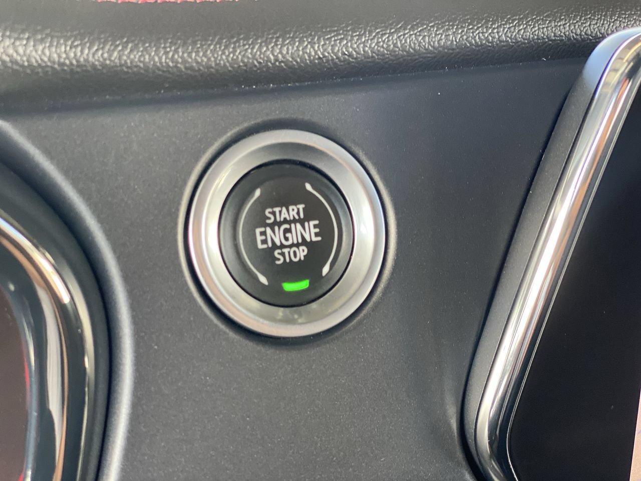 Used 2019 Chevrolet Blazer RS FWD image 17