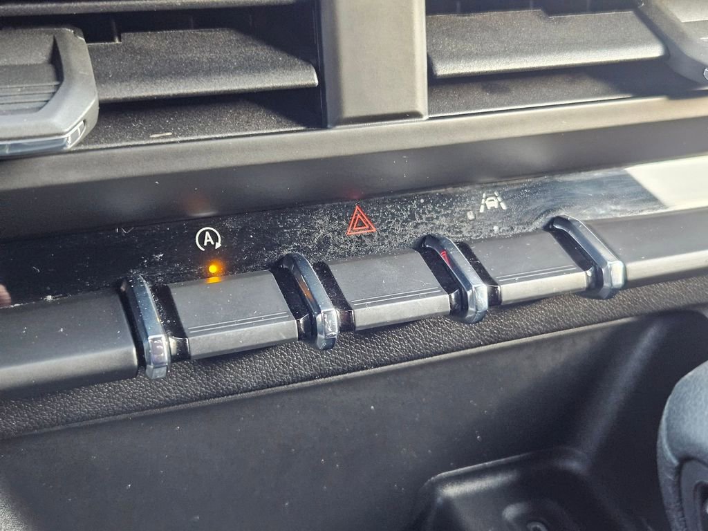 Certified 2024 Chevrolet Colorado W/T image 23