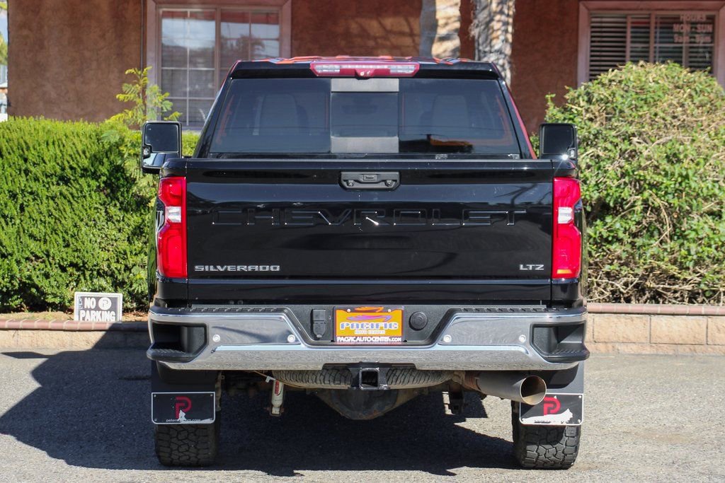 Used 2020 Chevrolet Silverado 2500 LTZ w/ LTZ Premium Package image 7