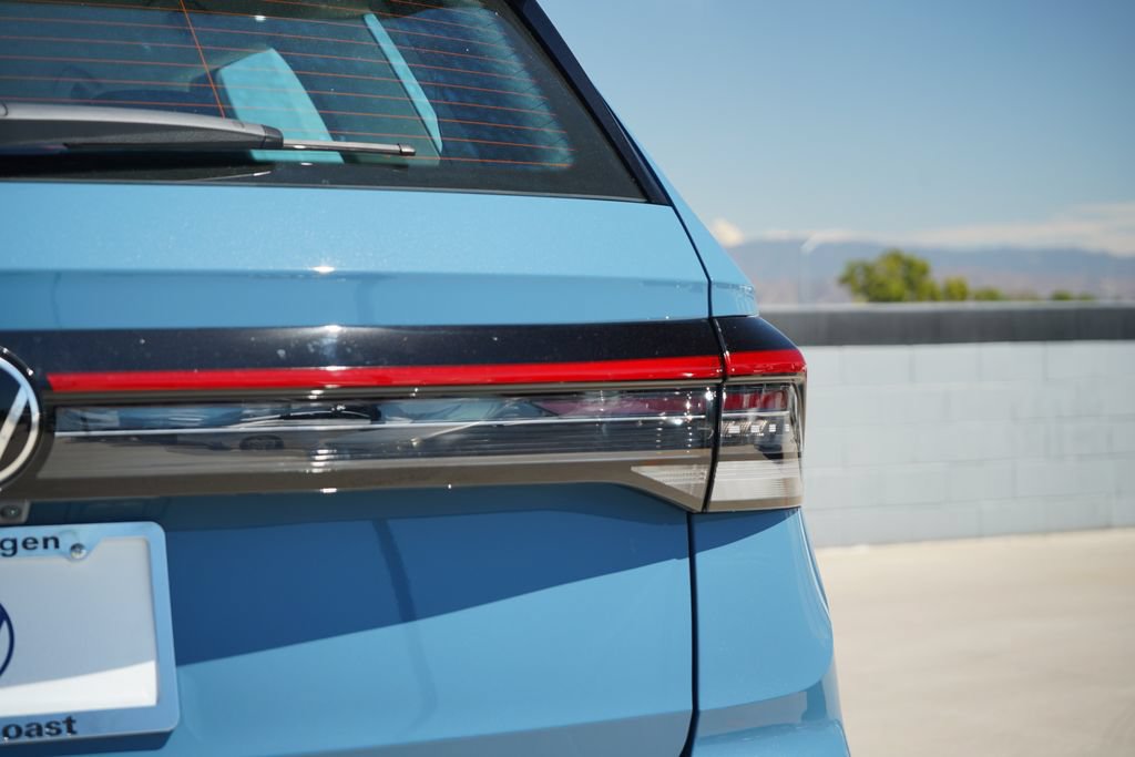 New 2027 Volkswagen Taos S FWD image 8