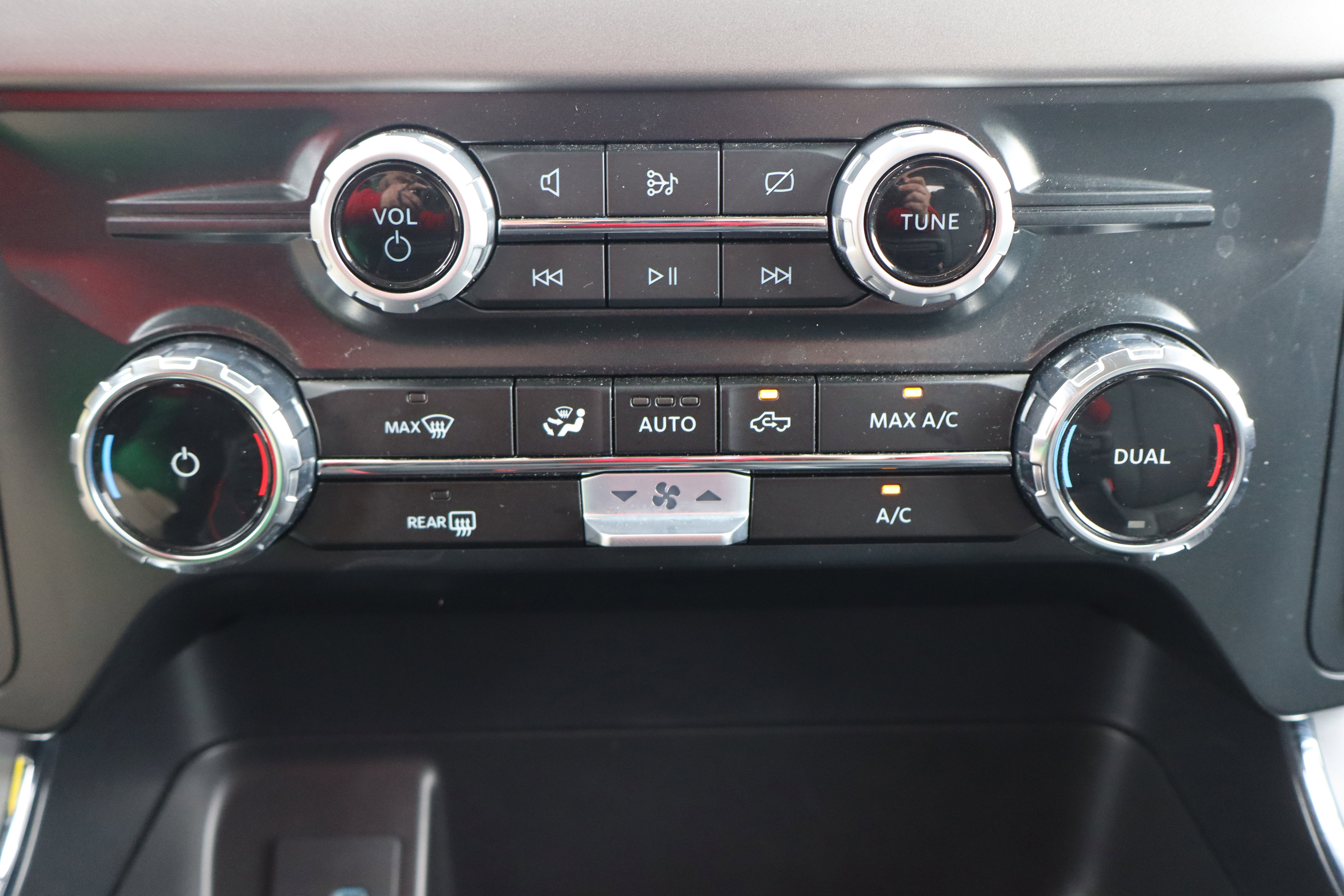 Used 2024 Ford F150 XLT w/ Mobile Office Package RWD image 22