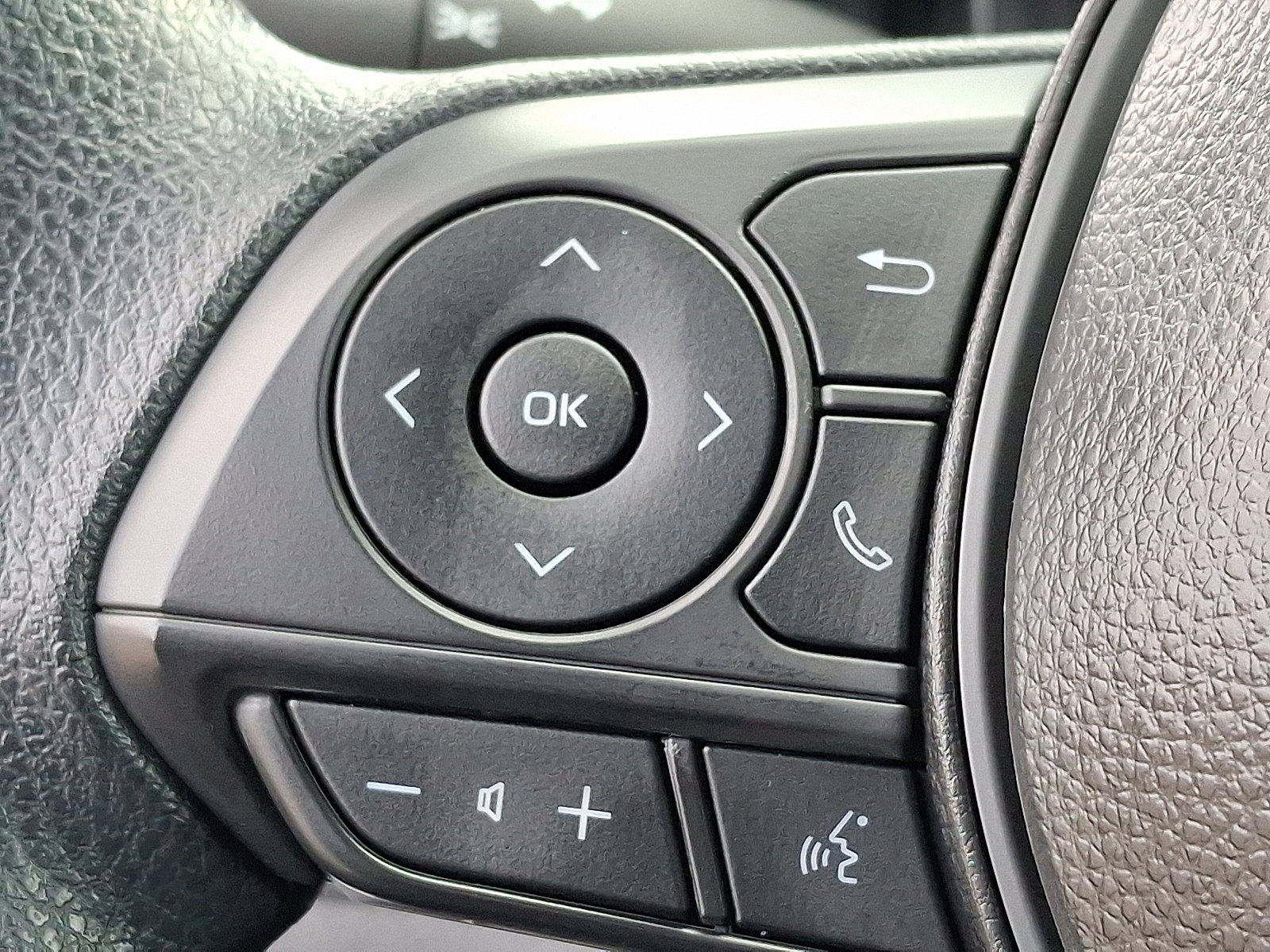 Certified 2026 Toyota Corolla LE image 21