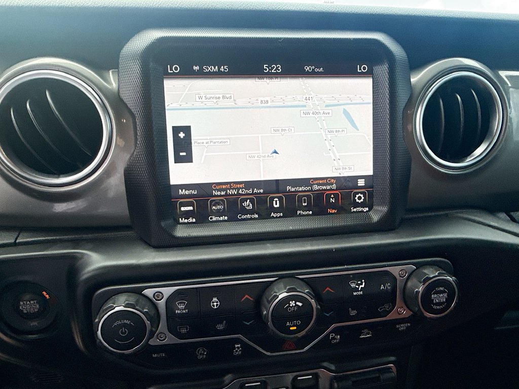 Used 2022 Jeep Wrangler Unlimited Sahara w/ Cold Weather Group AWD/4WD image 14
