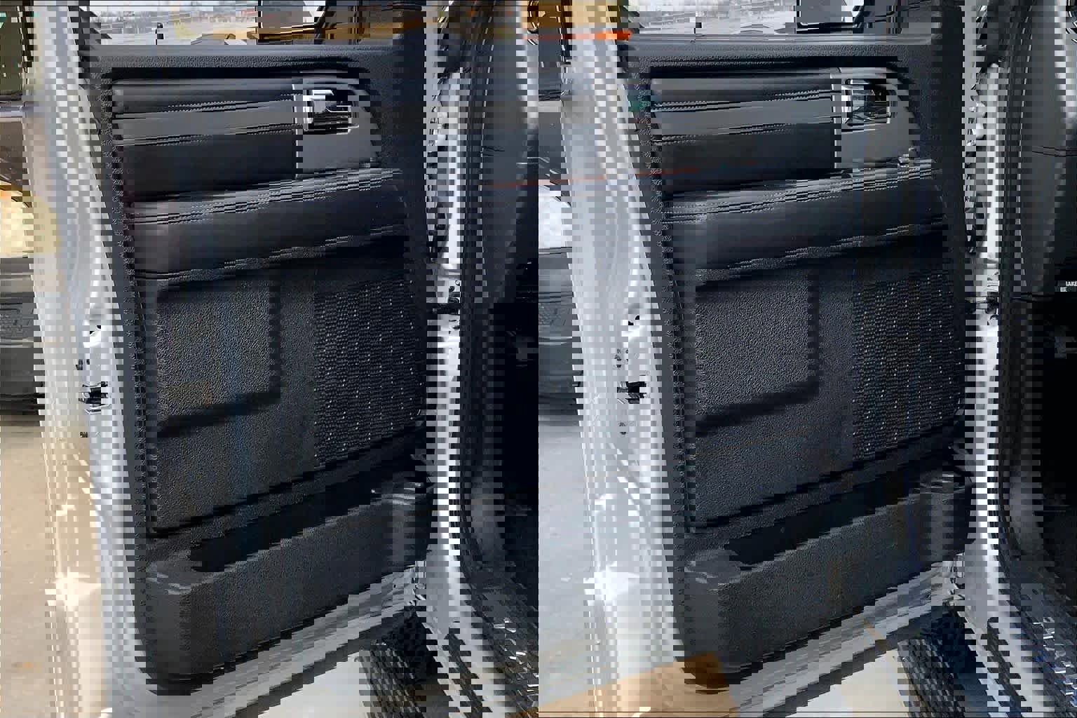 Used 2016 Ford Expedition Platinum image 22