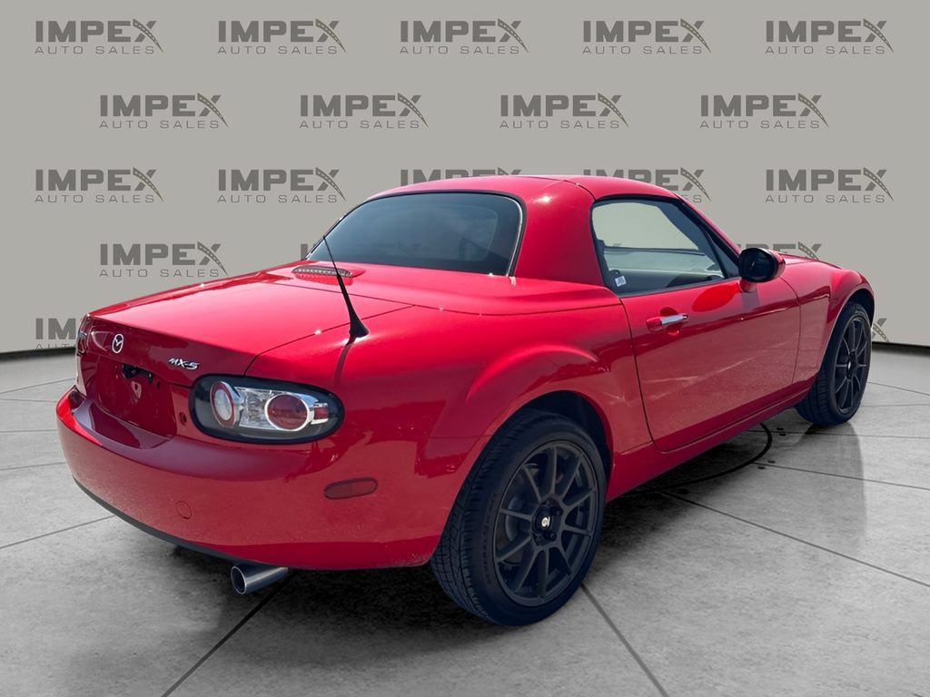 Used 2007 MAZDA MX-5 Miata Grand Touring w/ Premium Pkg RWD image 4
