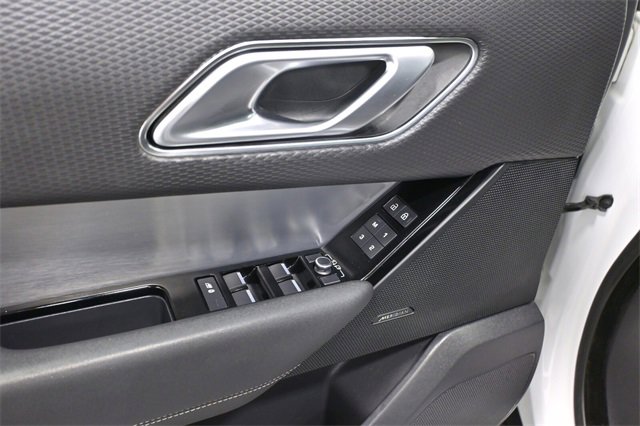 Used 2022 Land Rover Range Rover Velar R-Dynamic S image 18