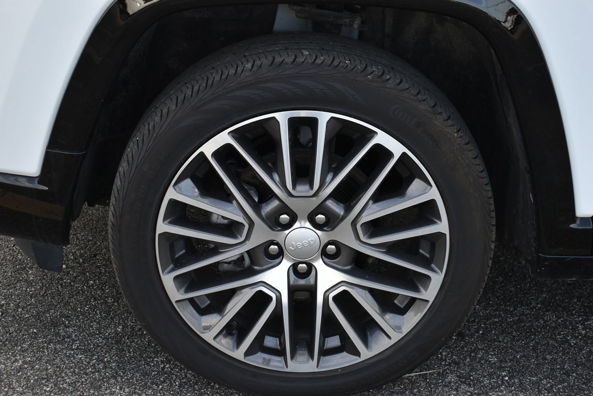 Used 2022 Jeep Compass Limited w/ Elite Group image 11