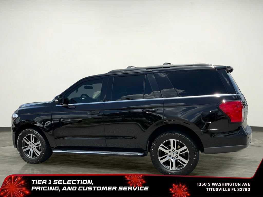 Used 2023 Ford Expedition XLT RWD image 3