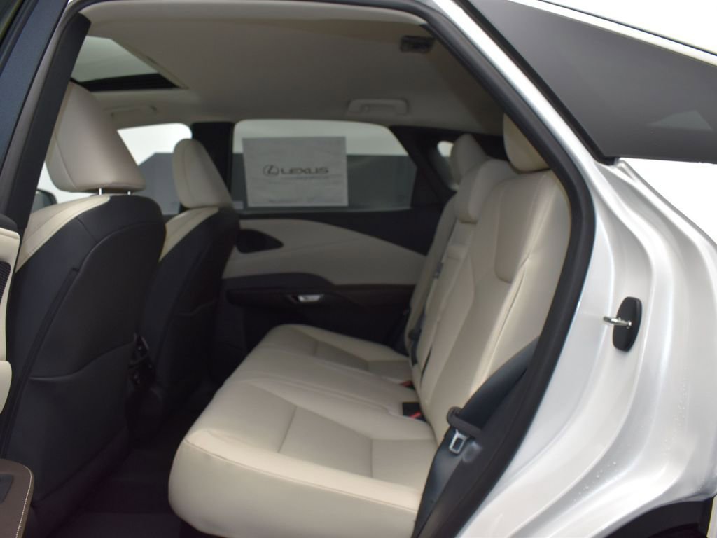 Used 2024 Lexus RX 350 Premium Plus w/ Convenience Package FWD image 16