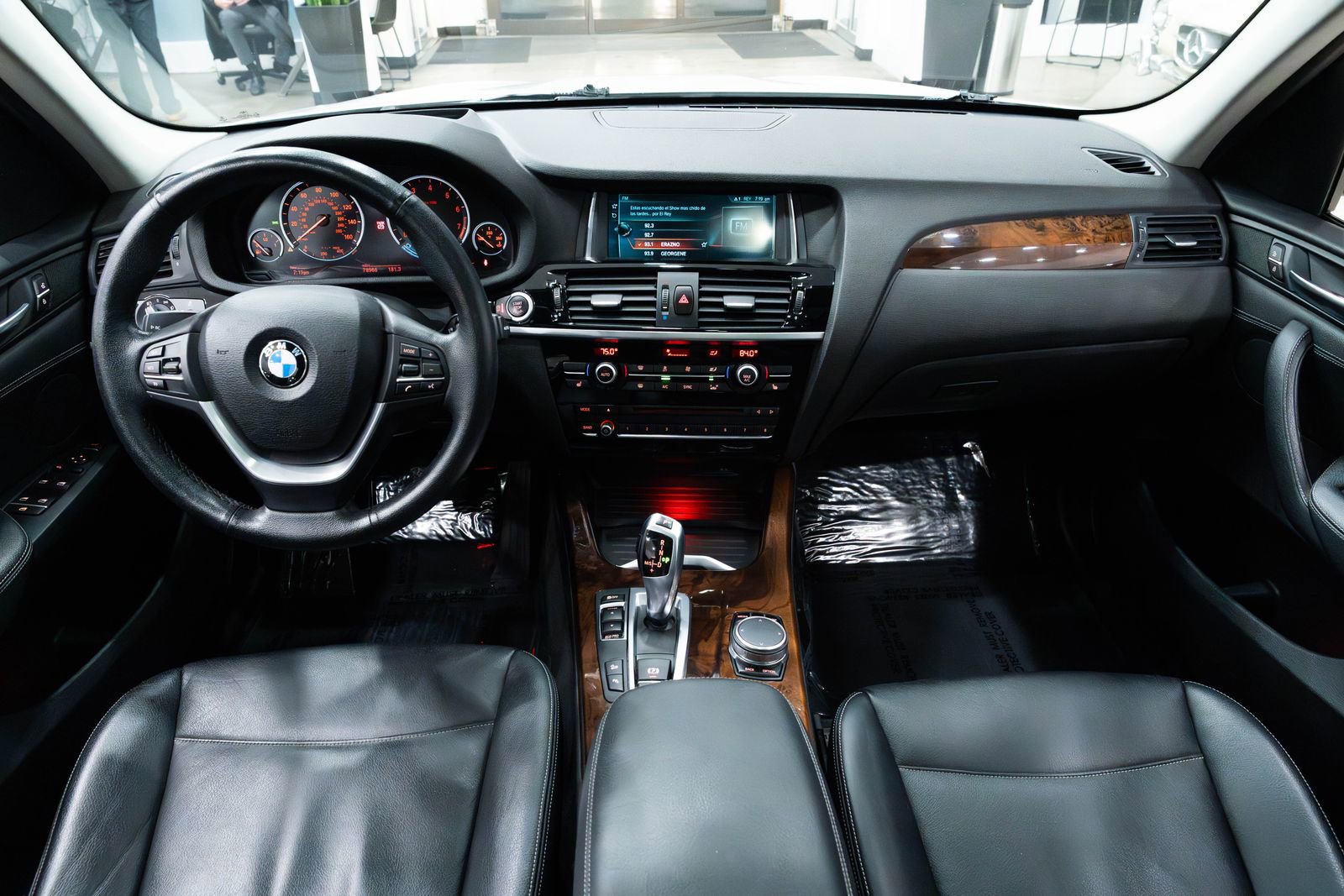 Used 2017 BMW X3 xDrive28i image 9