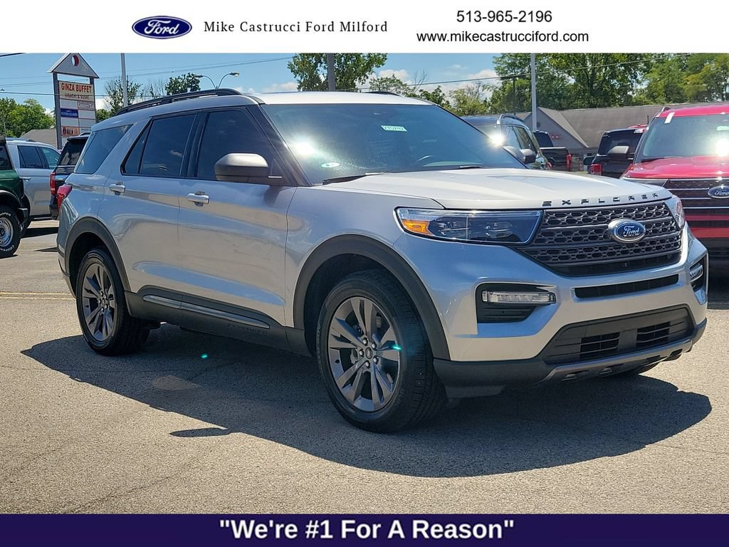 Certified 2021 Ford Explorer XLT w/ Equipment Group 202A AWD/4WD image 7