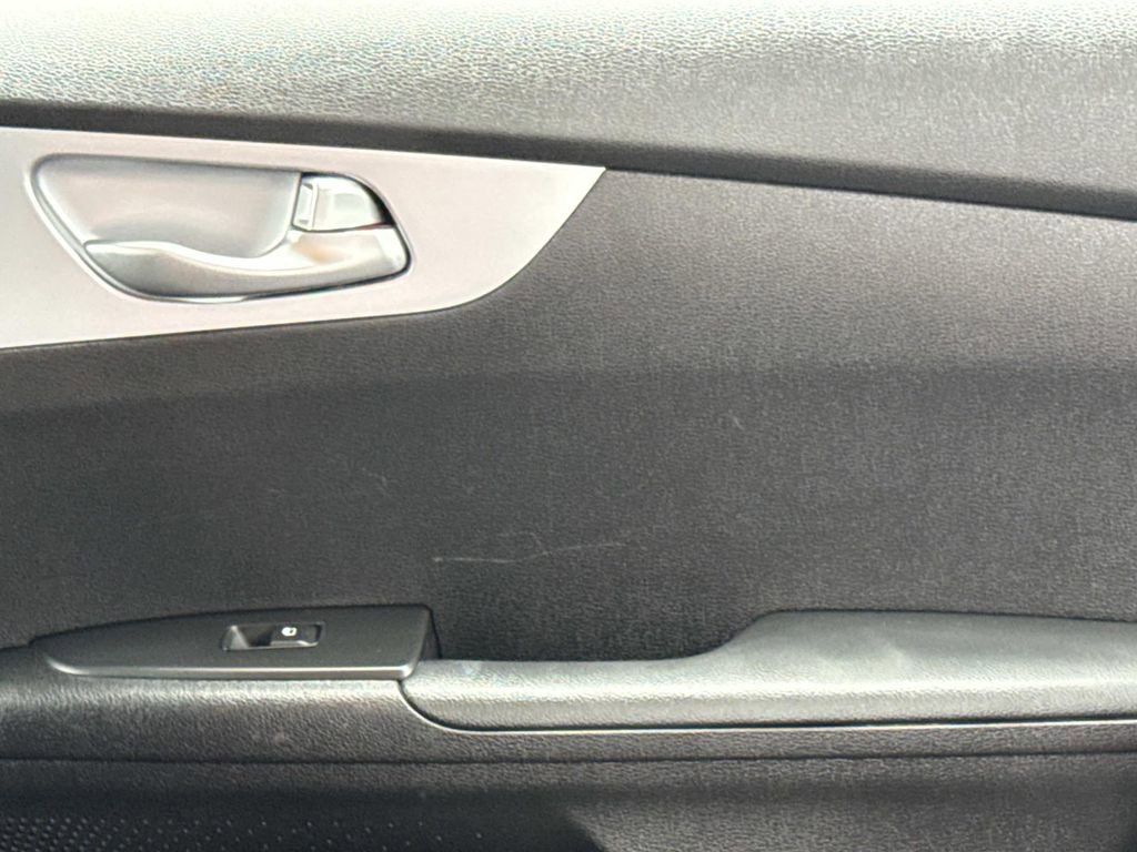 Used 2024 Kia Forte LXS w/ LXS Technology Package image 14