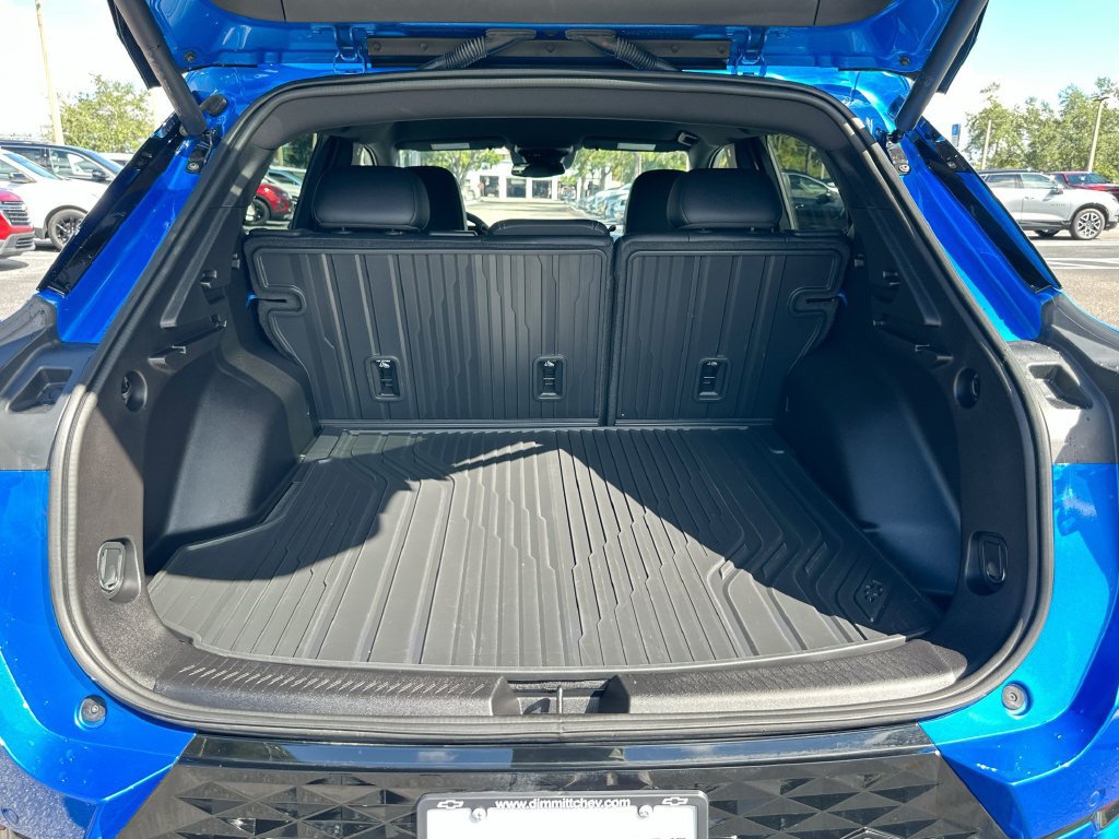 Certified 2025 Chevrolet Equinox EV RS FWD image 24