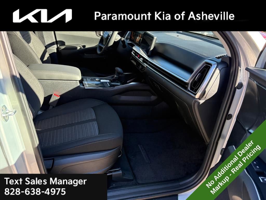New 2026 Kia Sorento LX image 16