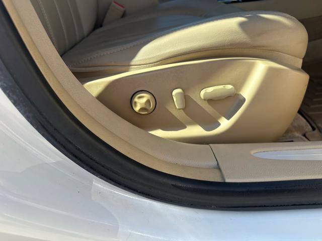 Used 2009 Buick Lucerne CXL FWD image 12