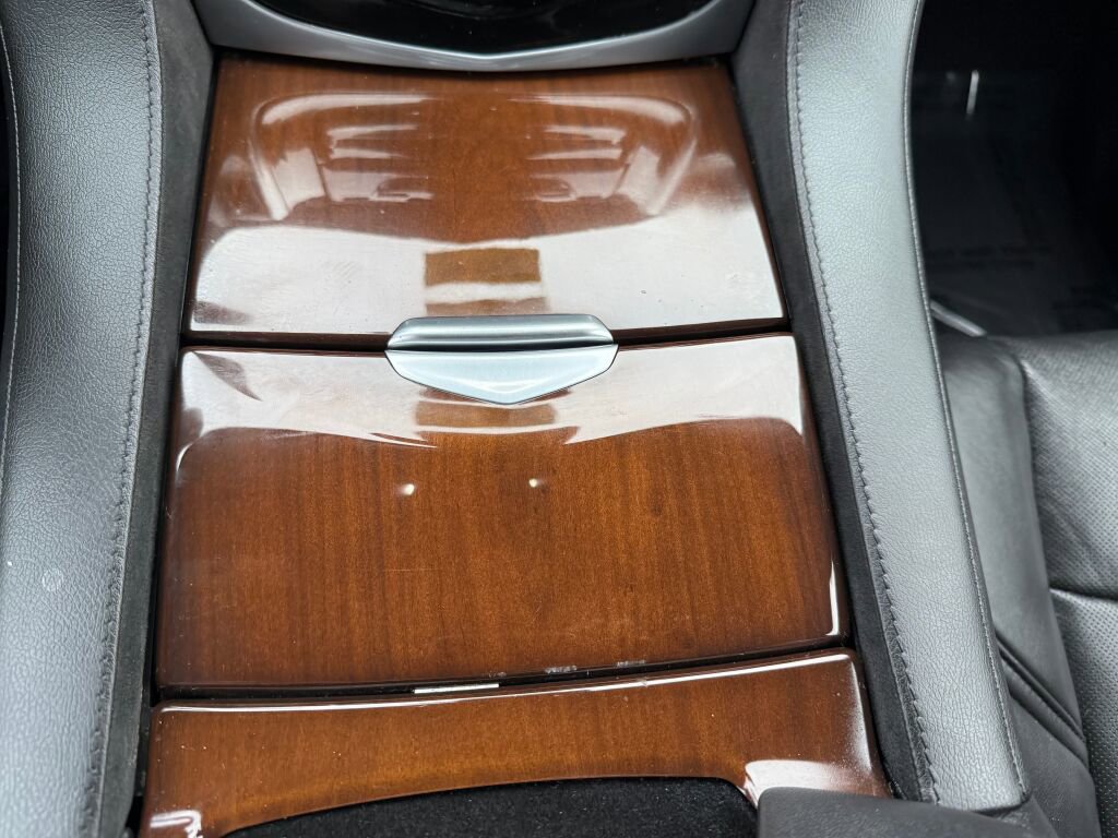 Used 2020 Cadillac Escalade Luxury AWD/4WD image 22