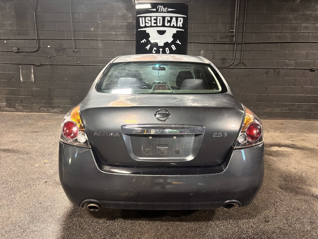 Used 2011 Nissan Altima 2.5 S FWD image 6