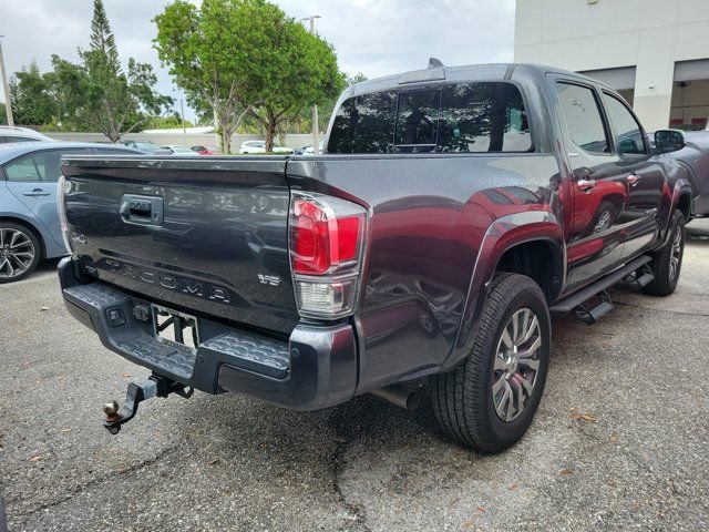 Used 2020 Toyota Tacoma Limited AWD/4WD image 4