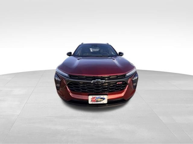 Used 2025 Chevrolet Trax RS w/ Driver Confidence Package image 3