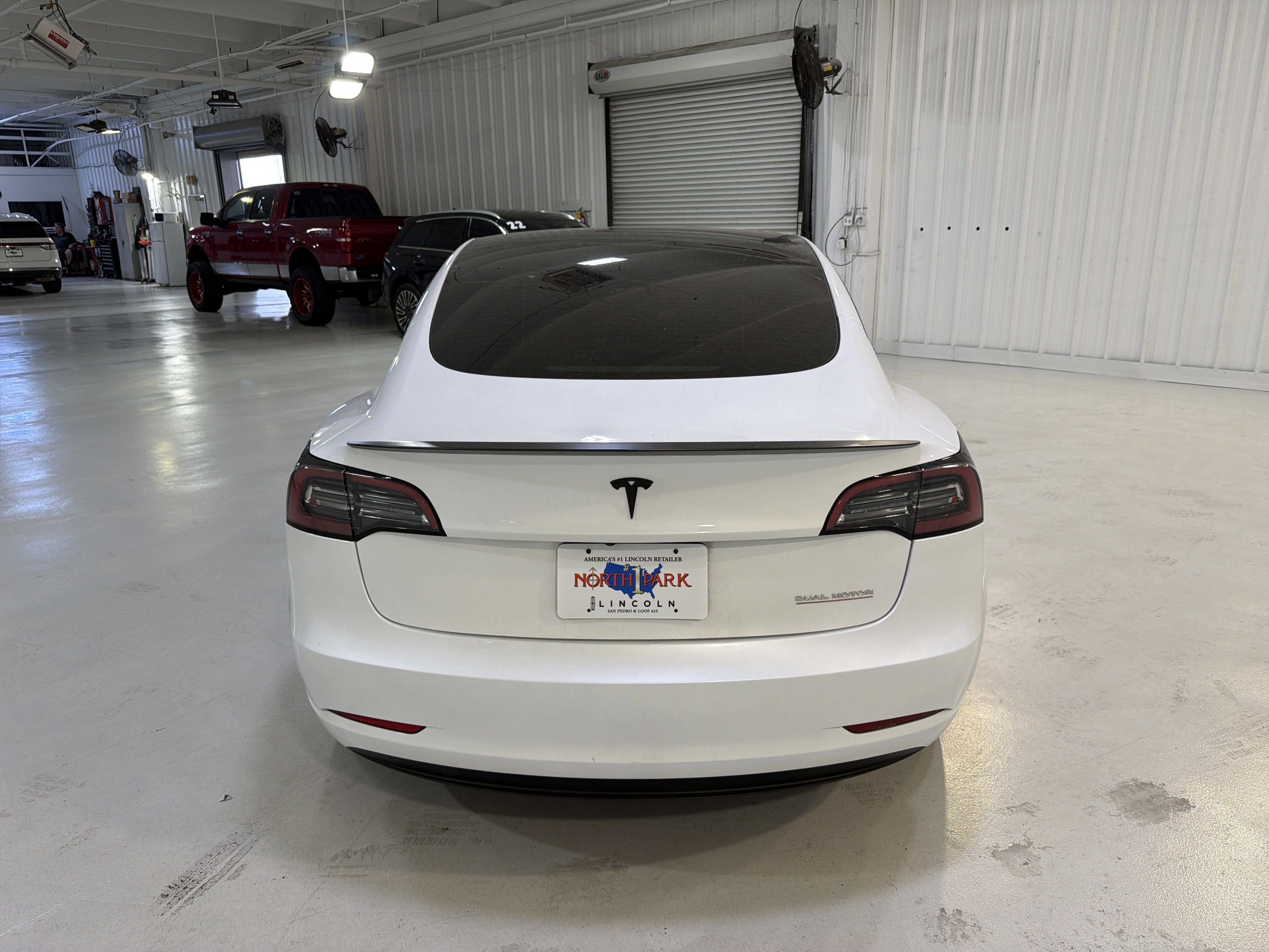 Used 2023 Tesla Model 3 Performance image 4