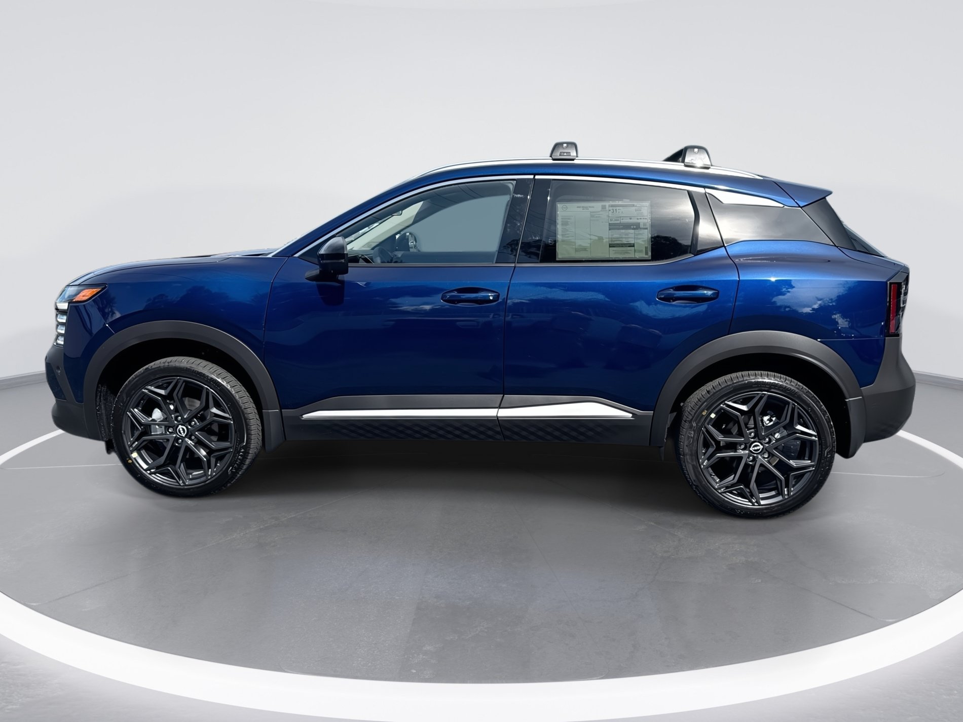New 2027 Nissan Kicks SR FWD image 7