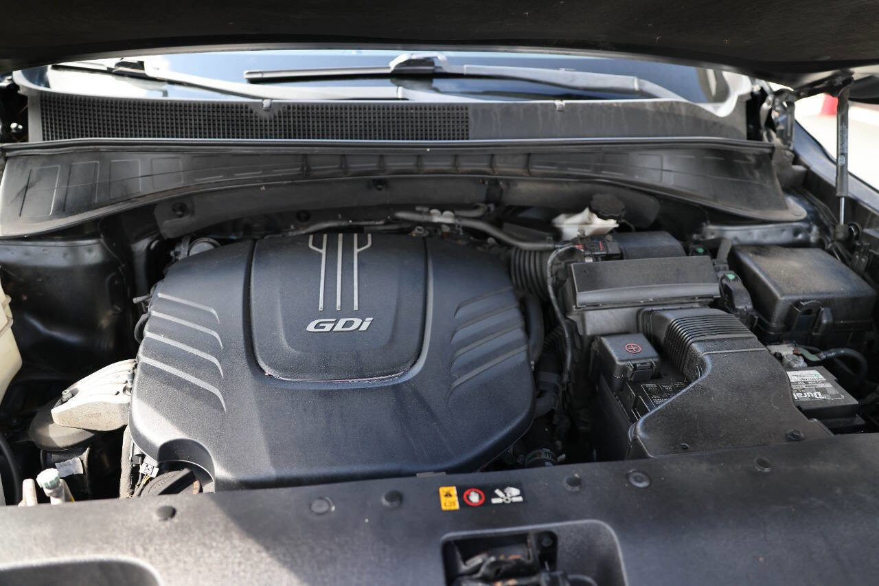 Used 2017 Kia Sorento EX AWD/4WD image 37