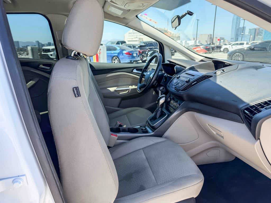 Used 2017 Ford C-MAX SE w/ Cargo Management Package FWD image 15
