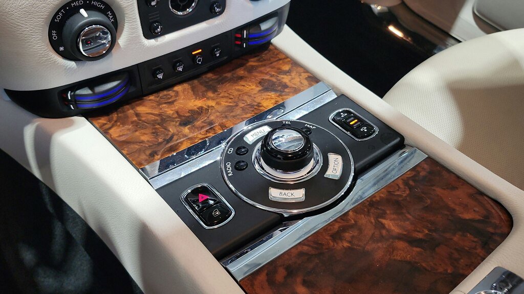 Used 2013 Rolls-Royce Ghost RWD image 21