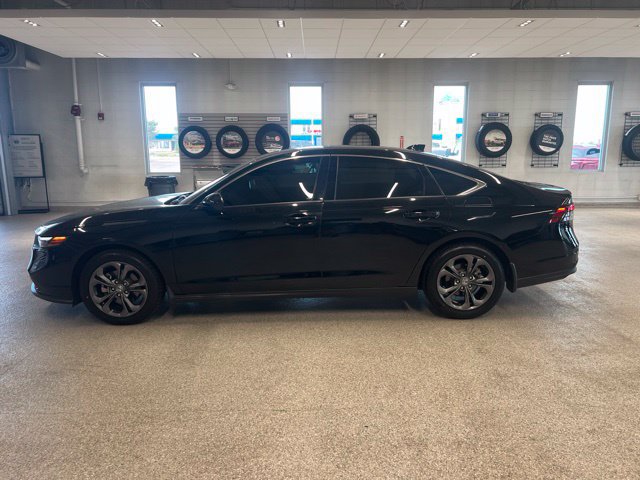 Used 2023 Honda Accord EX image 8