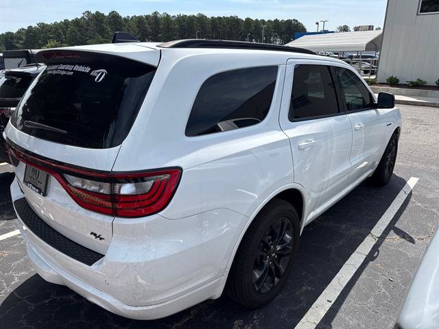 Used 2025 Dodge Durango R/T w/ Blacktop Package AWD/4WD image 2