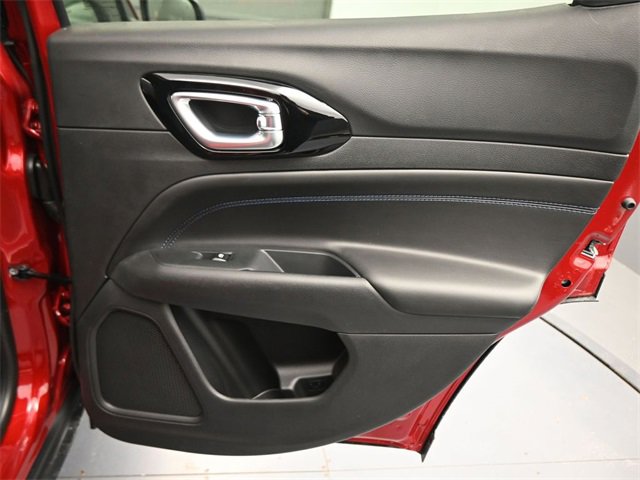 New 2026 Jeep Compass Latitude image 36