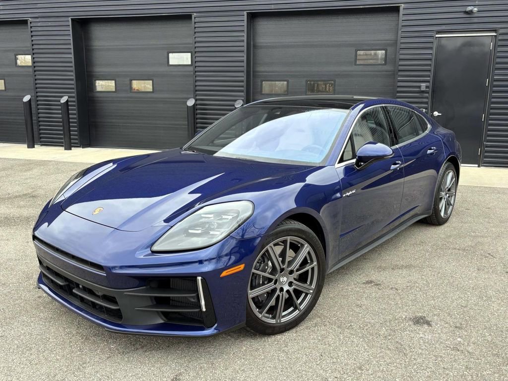Used 2025 Porsche Panamera 4 image 6