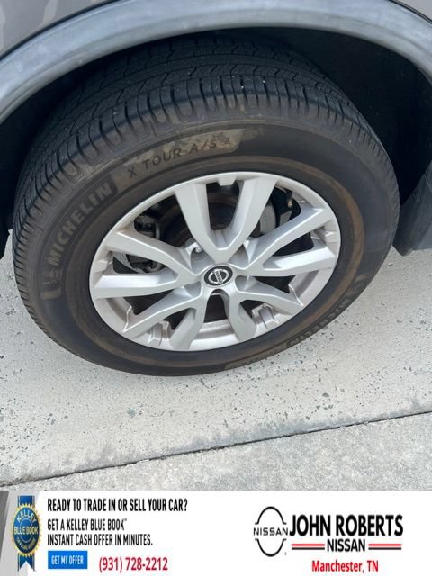 Used 2018 Nissan Rogue SV FWD image 18