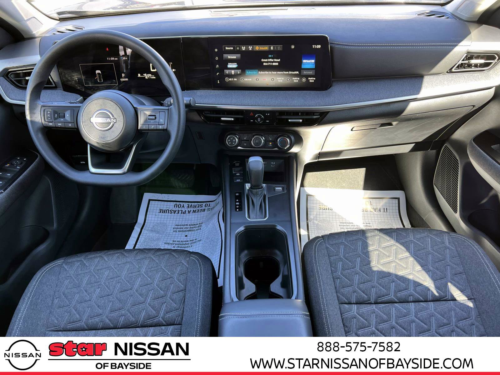 Used 2025 Nissan Kicks SV w/ SV Premium Package image 13