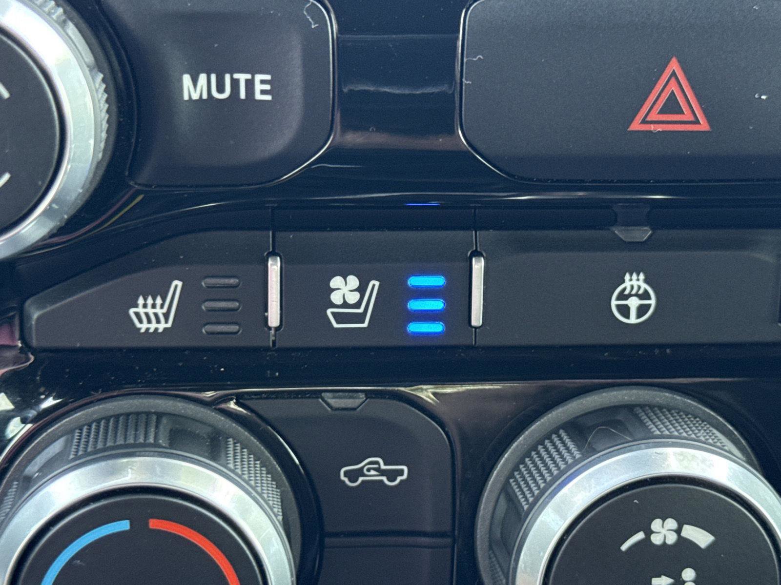 Used 2022 RAM 1500 Laramie w/ Sport Appearance Package image 25