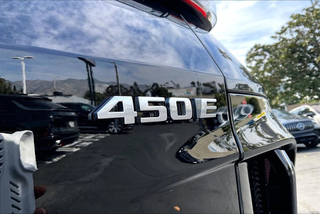 New 2026 Cadillac Lyriq Sport image 16