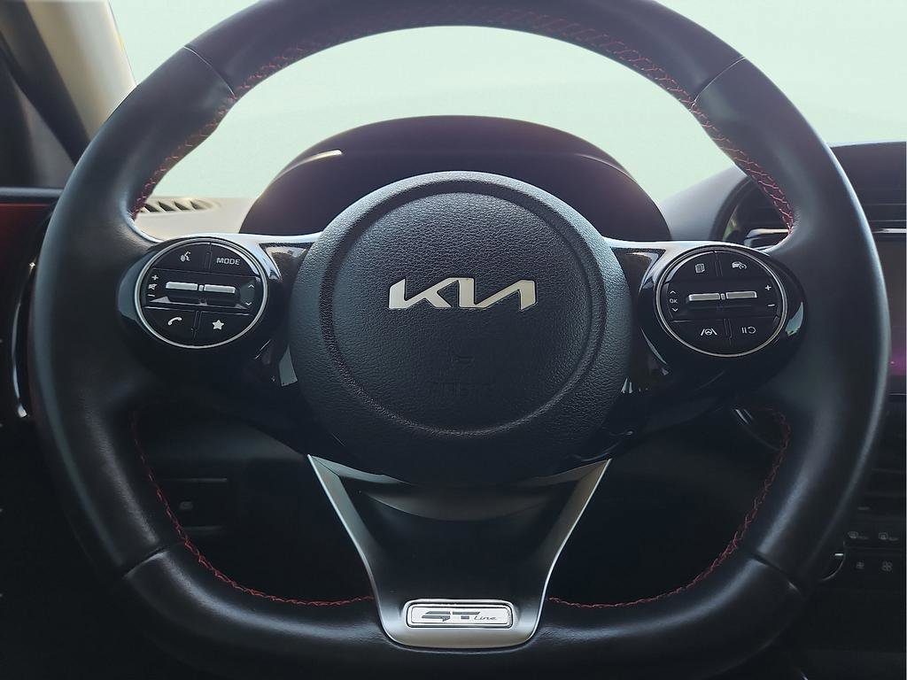 Used 2024 Kia Soul GT-Line FWD image 17