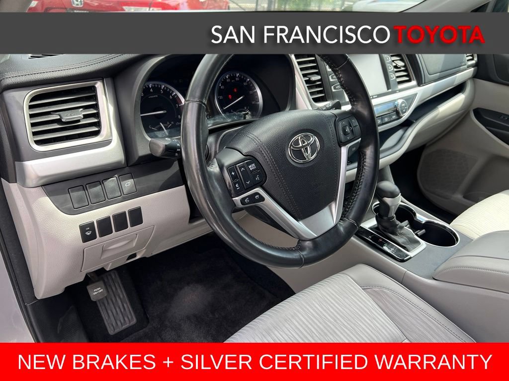 Certified 2016 Toyota Highlander Plus AWD/4WD image 13