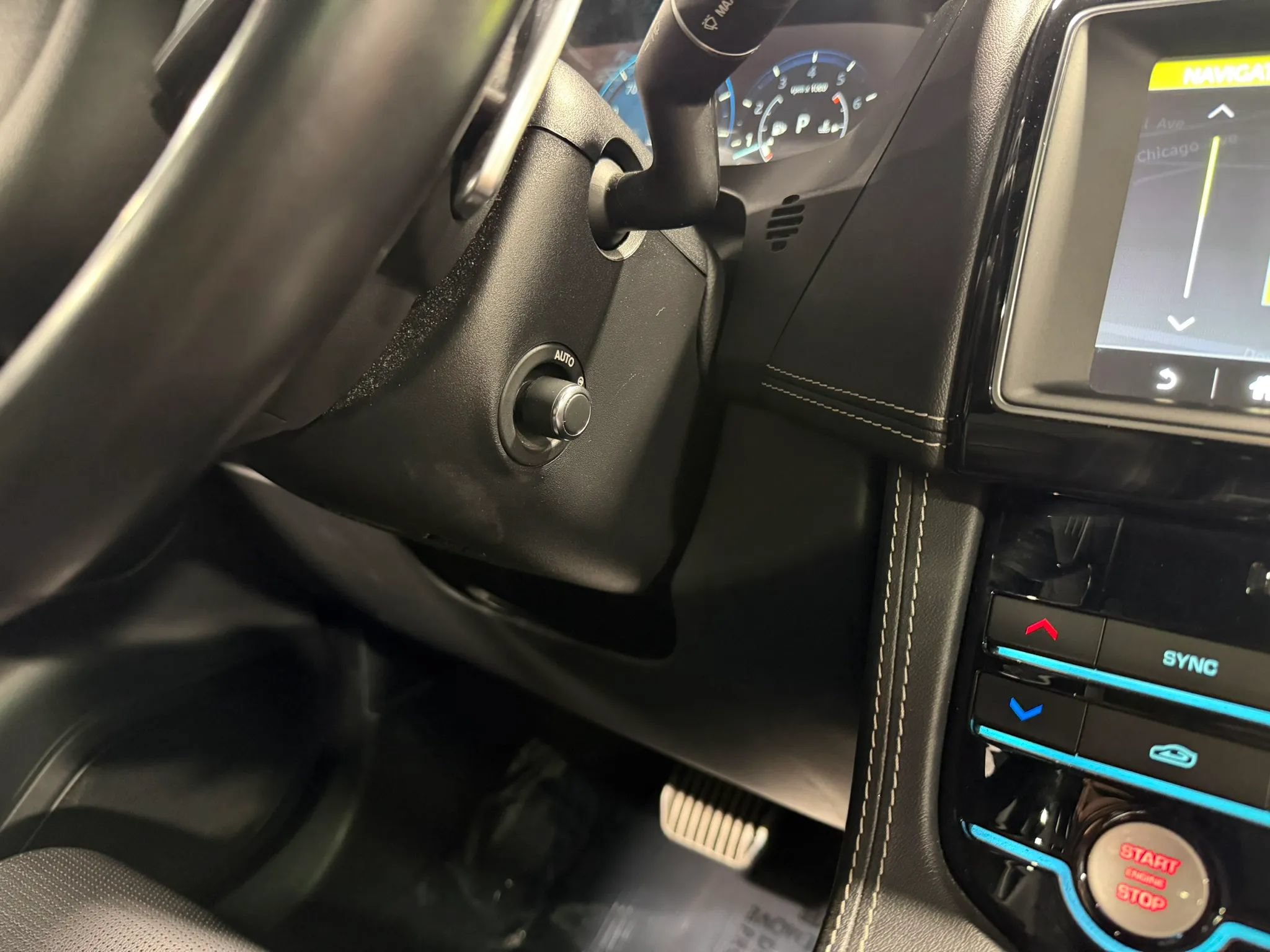 Used 2018 Jaguar F-PACE R-Sport AWD/4WD image 19