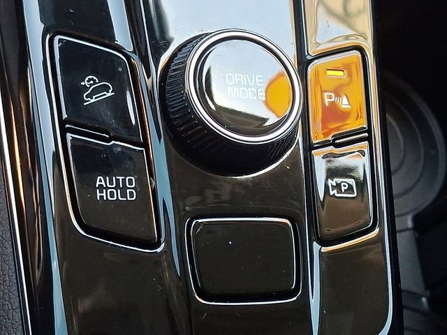 Certified 2025 Kia Sportage LX FWD image 24