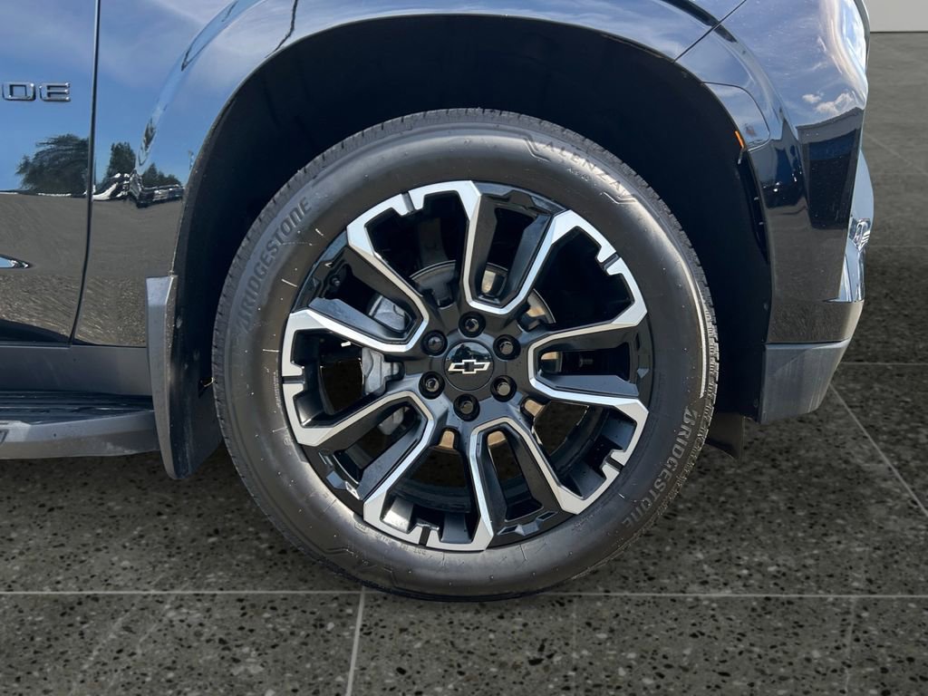 Used 2024 Chevrolet Tahoe High Country w/ Max Trailering Package AWD/4WD image 9