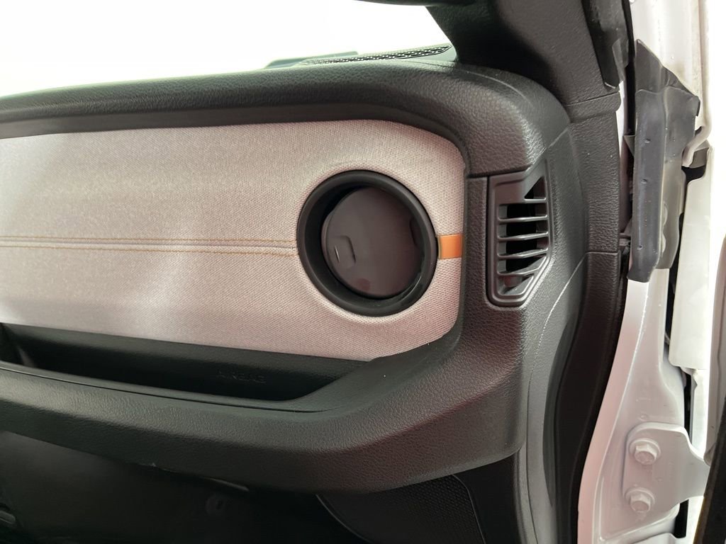 Used 2024 Jeep Gladiator Sport image 17