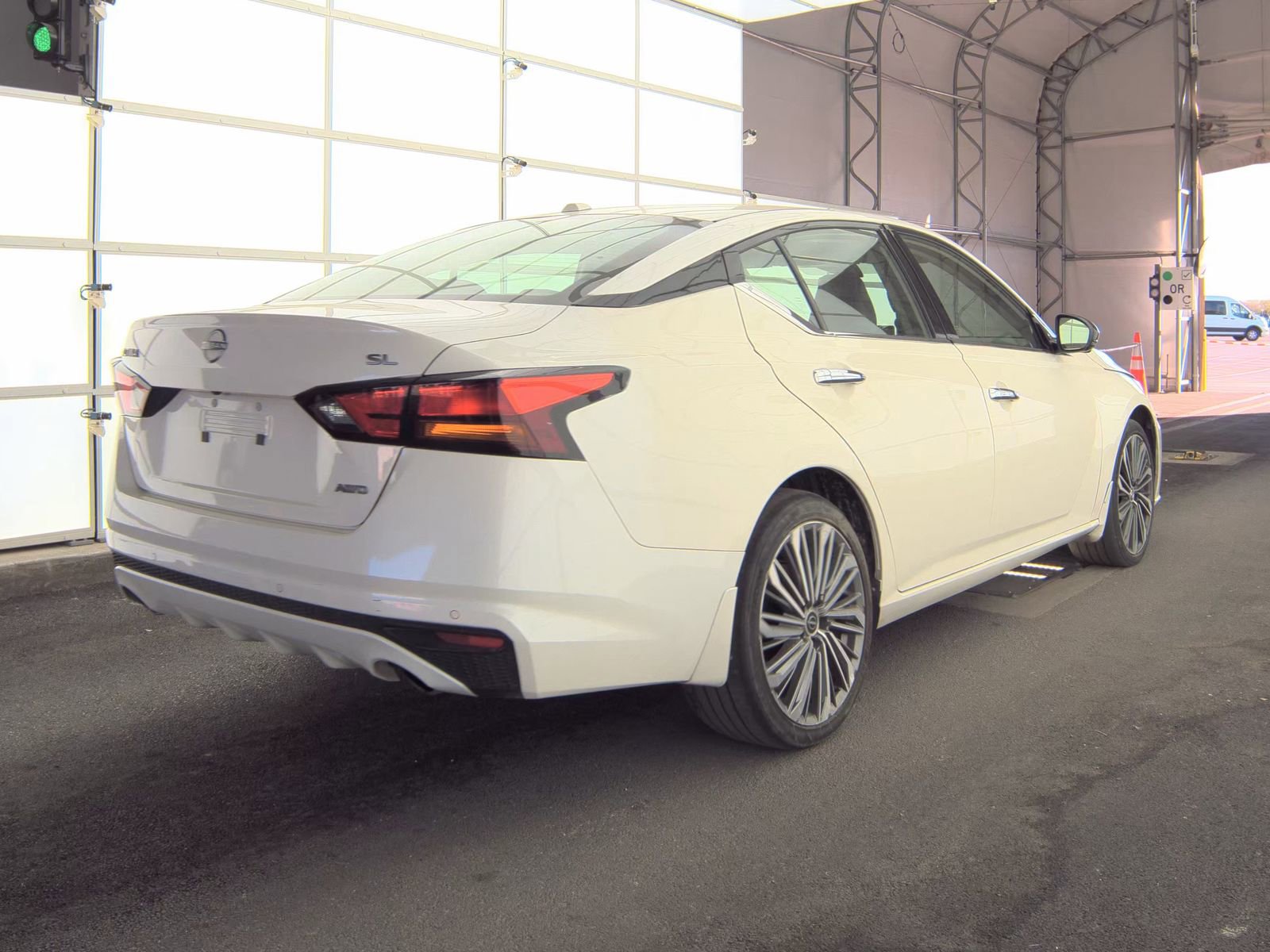 Used 2024 Nissan Altima 2.5 SL image 4