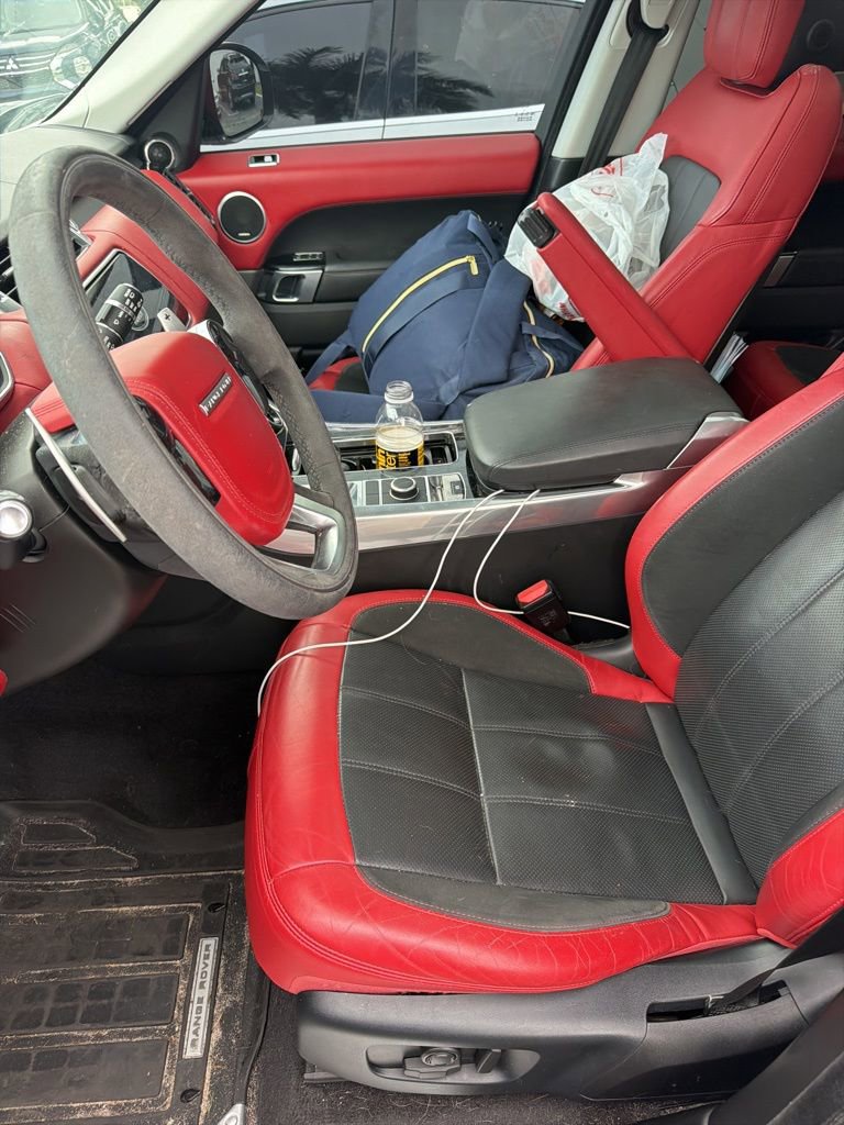 Used 2019 Land Rover Range Rover Sport HST image 2