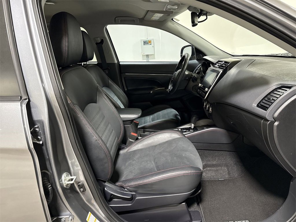 Used 2022 Mitsubishi Outlander Sport SE image 21