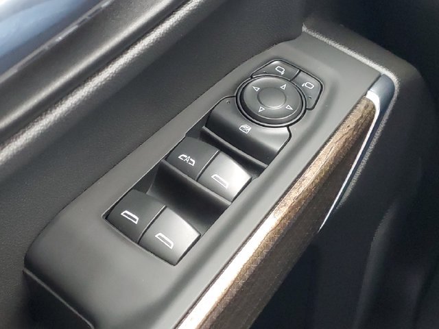 Used 2021 Chevrolet Silverado 1500 RST AWD/4WD image 16