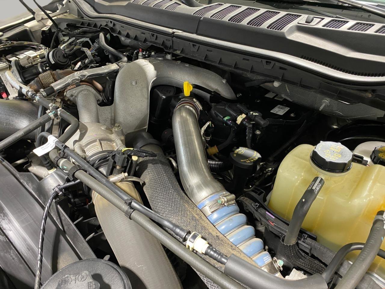 Used 2021 Ford F250 XLT w/ FX4 Off-Road Package image 23