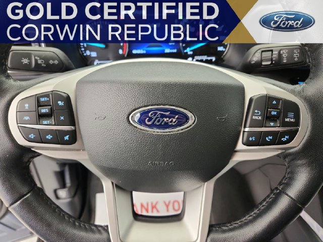 Used 2022 Ford Explorer XLT w/ Equipment Group 202A AWD/4WD image 17