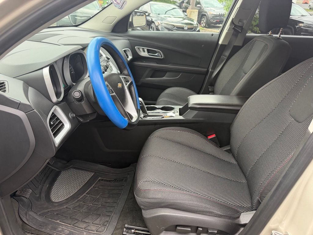 Used 2015 Chevrolet Equinox LT w/ Driver Convenience Package FWD image 9